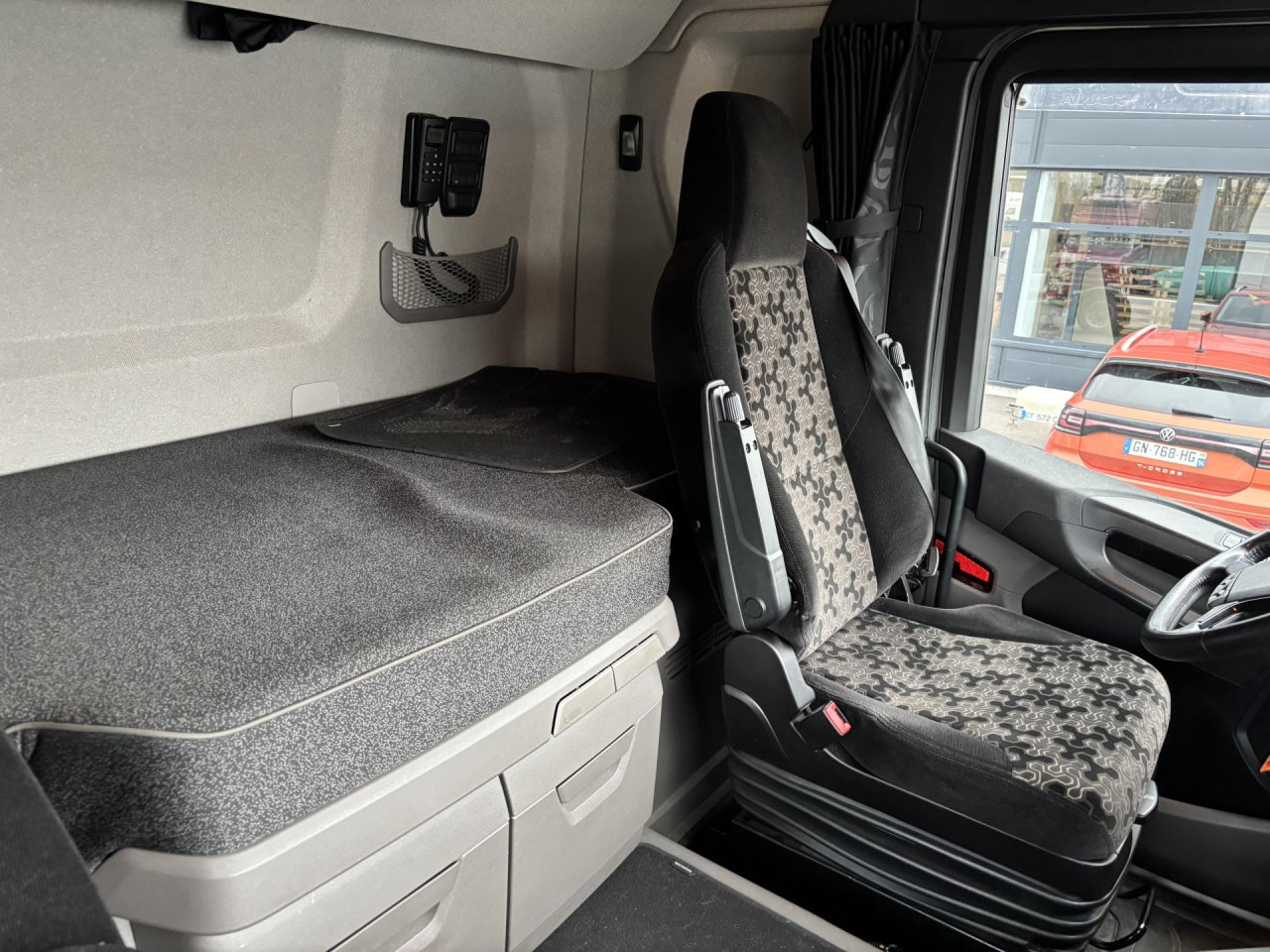 SCANIA R 500 A4x2NA - Тягач: фото 3 SCANIA R 500 A4x2NA - Тягач: фото 3