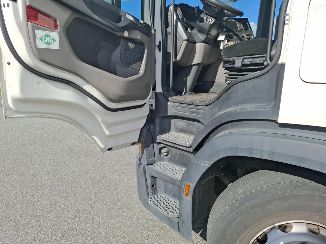 SCANIA SCANIA G410 A4x2 GNC - Тягач: фото 2 SCANIA SCANIA G410 A4x2 GNC - Тягач: фото 2