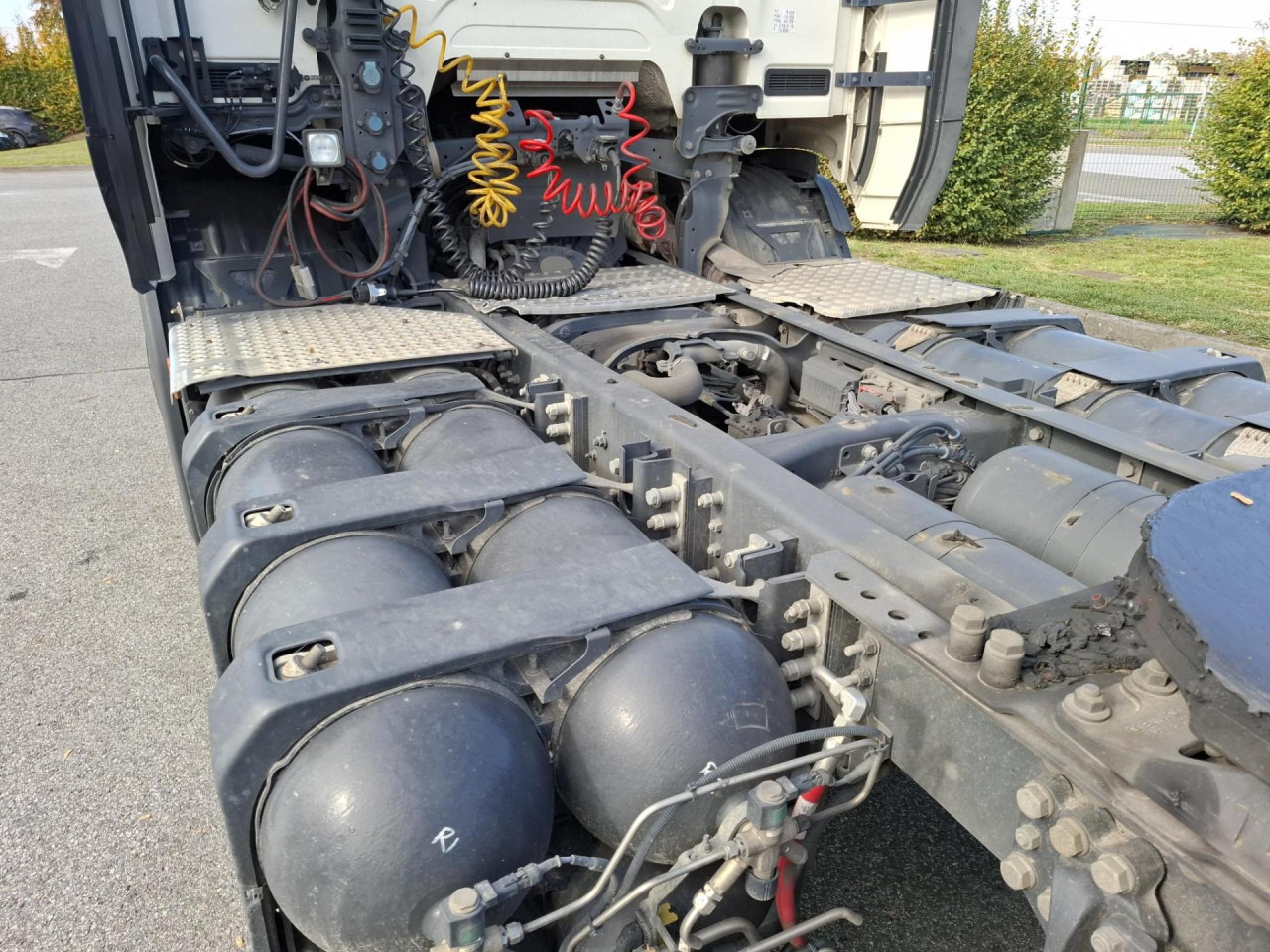 SCANIA SCANIAG410 A4x2 GNC - Тягач: фото 3 SCANIA SCANIAG410 A4x2 GNC - Тягач: фото 3