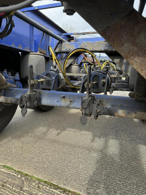 SDC Tri Axle Sliding Frame Skeletal - Полуприцеп-контейнеровоз/ Сменный кузов: фото 3 SDC Tri Axle Sliding Frame Skeletal - Полуприцеп-контейнеровоз/ Сменный кузов: фото 3