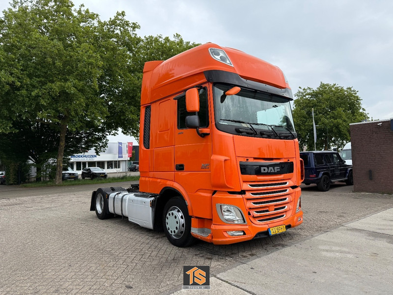 DAF XF 460 FT MEGA/LOW - 2 TANKS - NL TOP TRUCK - TUV 1/26 - Тягач: фото 2 DAF XF 460 FT MEGA/LOW - 2 TANKS - NL TOP TRUCK - TUV 1/26 - Тягач: фото 2