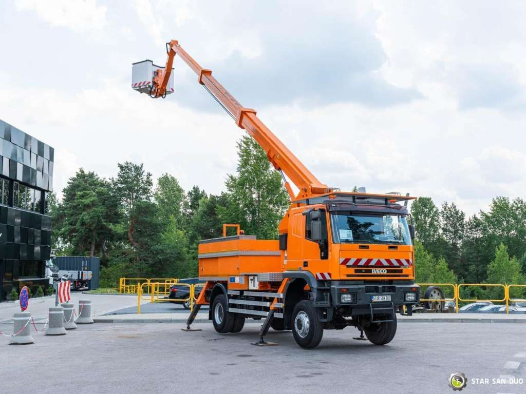 Iveco CURSOR 240 4x4 RUTHMANN T225 22,5 Meters Lift - Грузовик с подъемником: фото 3 Iveco CURSOR 240 4x4 RUTHMANN T225 22,5 Meters Lift - Грузовик с подъемником: фото 3