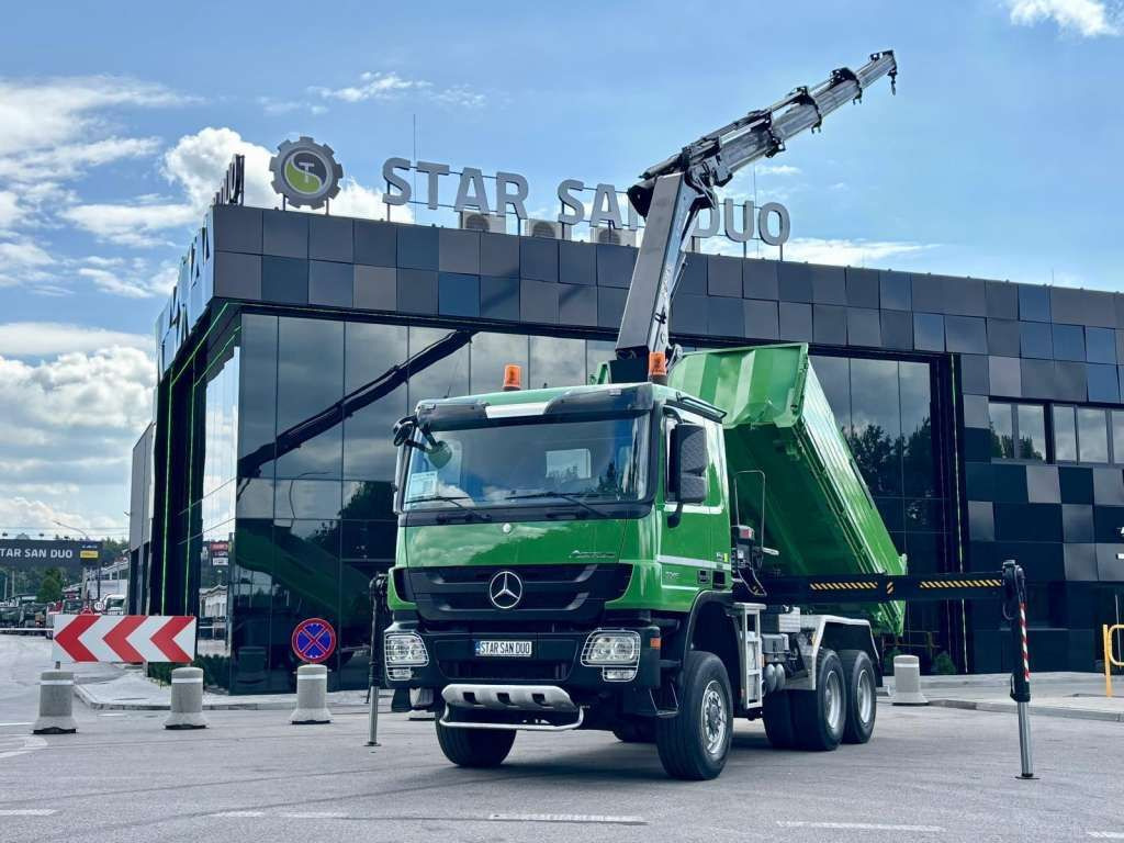 Mercedes-Benz ACTROS 3346 6x6 HIAB 244EP-4 Crane Kipper - Самосвал: фото 1 Mercedes-Benz ACTROS 3346 6x6 HIAB 244EP-4 Crane Kipper - Самосвал: фото 1