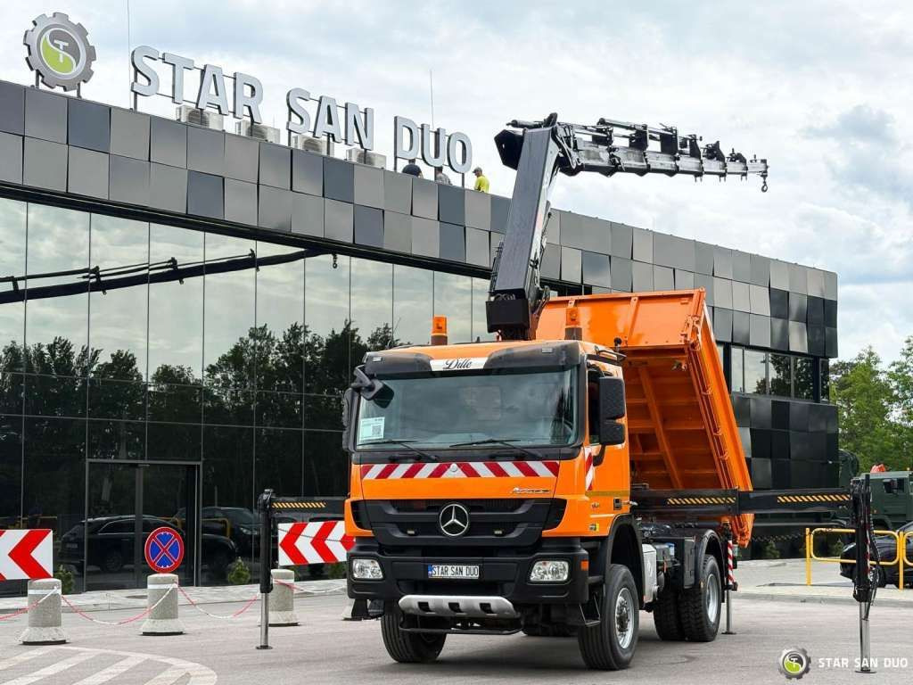 Mercedes-Benz Actros 1841 AK 4x4 Hiab 288E-7 Crane Kipper - Автоманипулятор: фото 5 Mercedes-Benz Actros 1841 AK 4x4 Hiab 288E-7 Crane Kipper - Автоманипулятор: фото 5