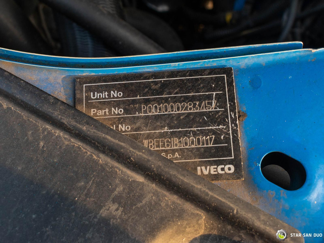 - Фургон с закрытым кузовом: фото 4 - Фургон с закрытым кузовом: фото 4