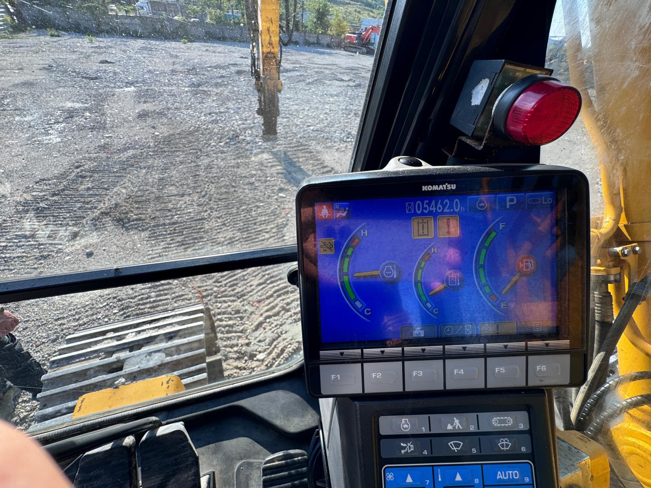 Гусеничный экскаватор KOMATSU PC 360 LC 10: фото 13