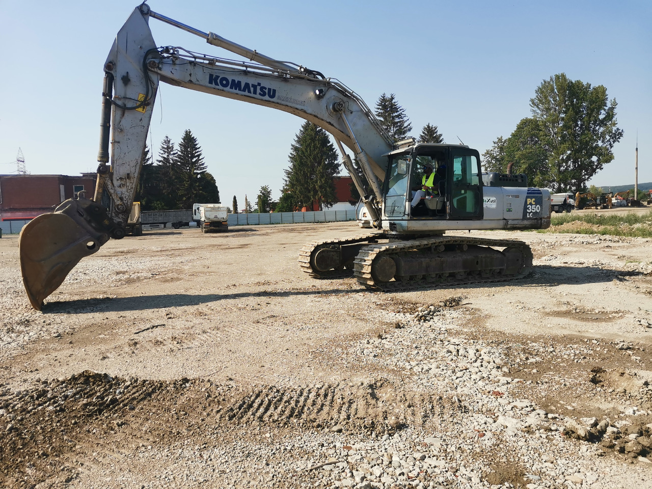 Komatsu PC 350 - Гусеничный экскаватор: фото 1 Komatsu PC 350 - Гусеничный экскаватор: фото 1