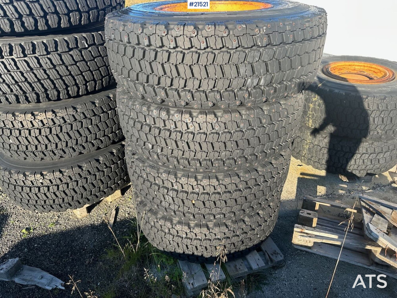 Bridgestone dekk - Шина для Строительной техники: фото 1 Bridgestone dekk - Шина для Строительной техники: фото 1
