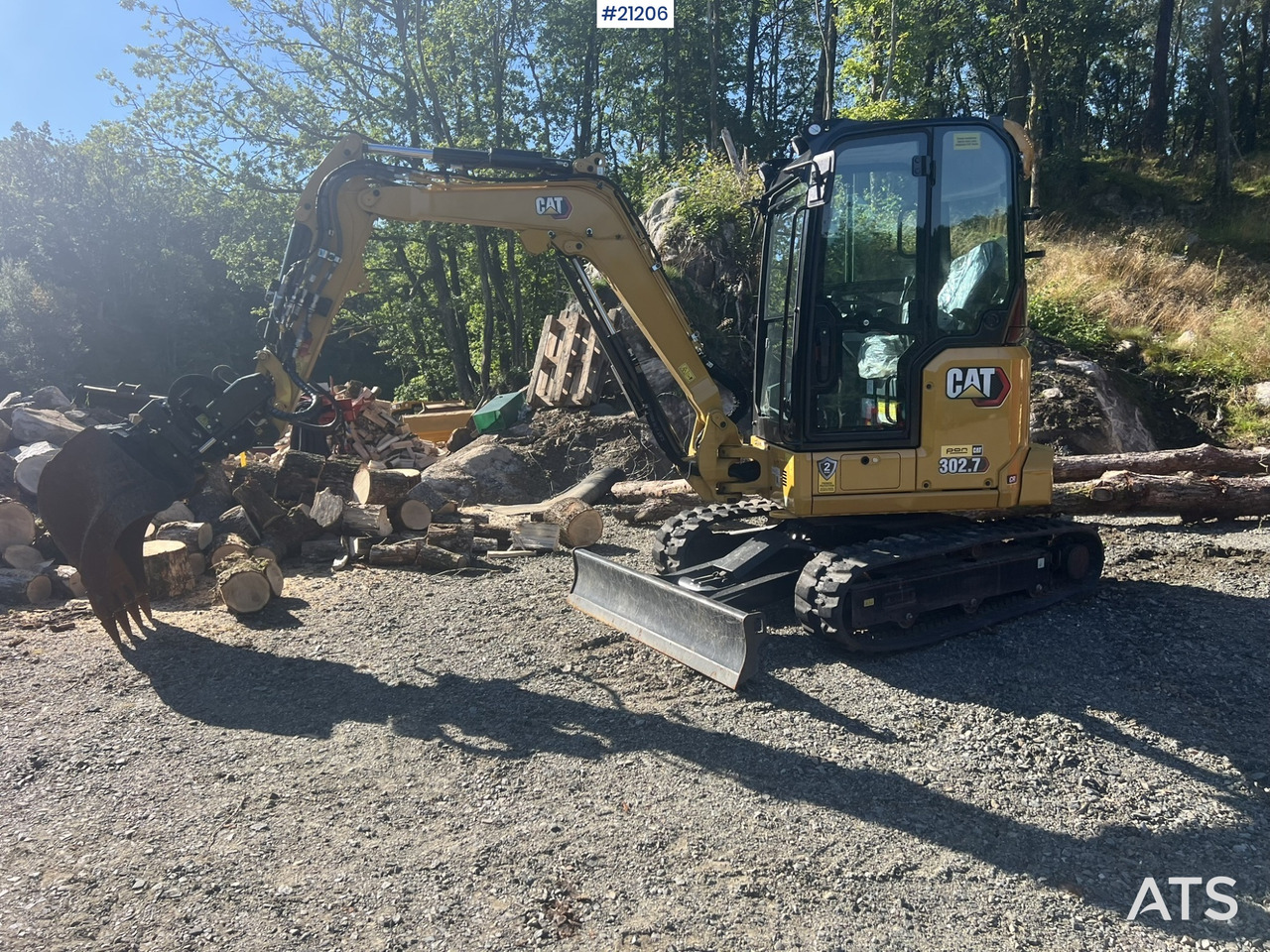 Caterpillar 302.7 CR gravemaskin m/ rototilt, pusseskuff,graveskuffe,klype og grøfteskuffe - Мини-экскаватор: фото 5 Caterpillar 302.7 CR gravemaskin m/ rototilt, pusseskuff,graveskuffe,klype og grøfteskuffe - Мини-экскаватор: фото 5