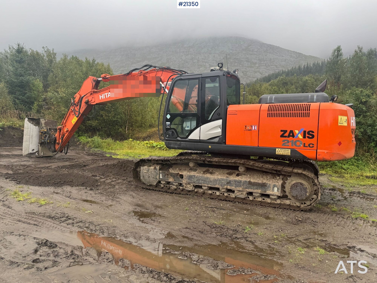 Hitachi ZX210LC - Экскаватор: фото 4 Hitachi ZX210LC - Экскаватор: фото 4