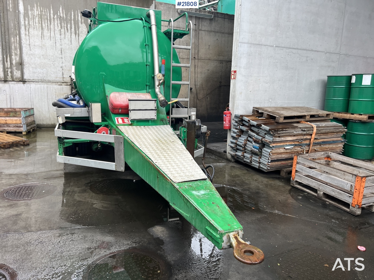 Jyki 2002 jyki ts2-15cr 2 akslet tankhenger rep.objekt - Прицеп-цистерна: фото 3 Jyki 2002 jyki ts2-15cr 2 akslet tankhenger rep.objekt - Прицеп-цистерна: фото 3