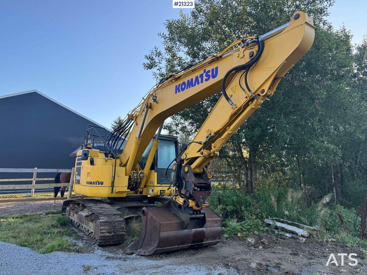 Komatsu PC228 m/ pusseskuffe og rotortilt! - Гусеничный экскаватор: фото 5 Komatsu PC228 m/ pusseskuffe og rotortilt! - Гусеничный экскаватор: фото 5