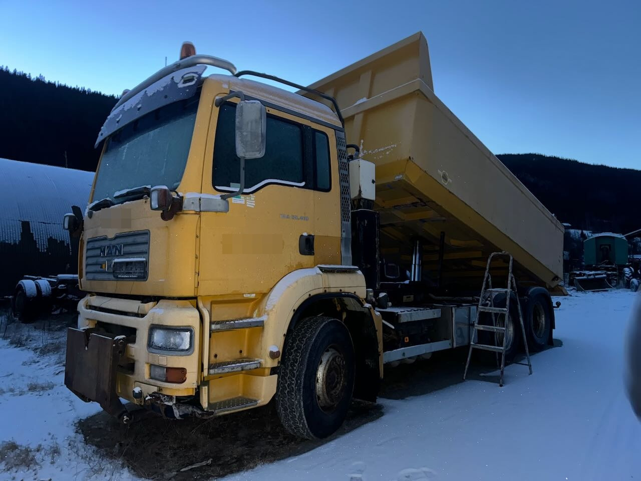 MAN TGA 28.410 6x2 Brøyterigget Tippbil. Rep objekt. - Самосвал: фото 2 MAN TGA 28.410 6x2 Brøyterigget Tippbil. Rep objekt. - Самосвал: фото 2