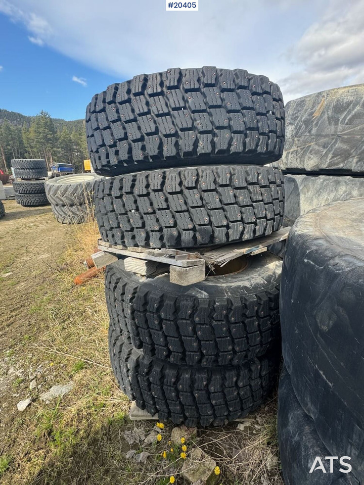 Michelin vinterdekk m/ felg - Шины и диски для Строительной техники: фото 2 Michelin vinterdekk m/ felg - Шины и диски для Строительной техники: фото 2