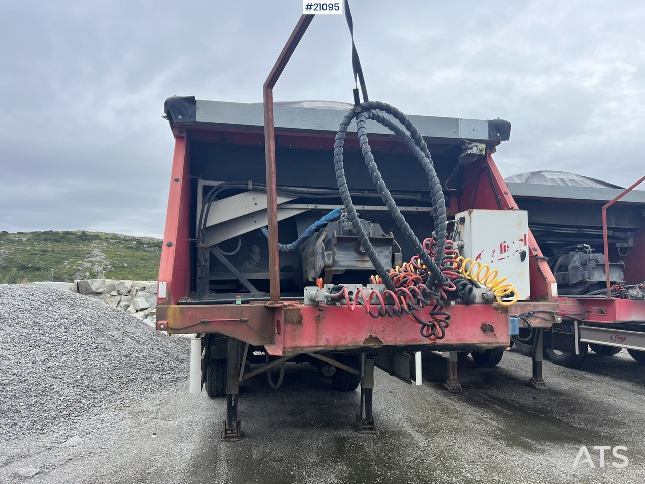 Fliegl Fahrzeugbau - Полуприцеп, Асфальтоукладочная техника: фото 4 Fliegl Fahrzeugbau - Полуприцеп, Асфальтоукладочная техника: фото 4