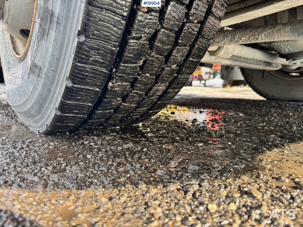 Грузовик с подъемником Scania P114: фото 10