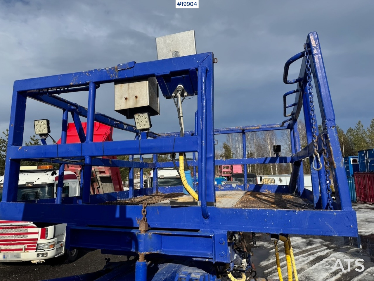 Грузовик с подъемником Scania P114: фото 25