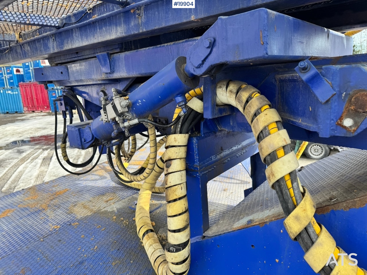 Грузовик с подъемником Scania P114: фото 33