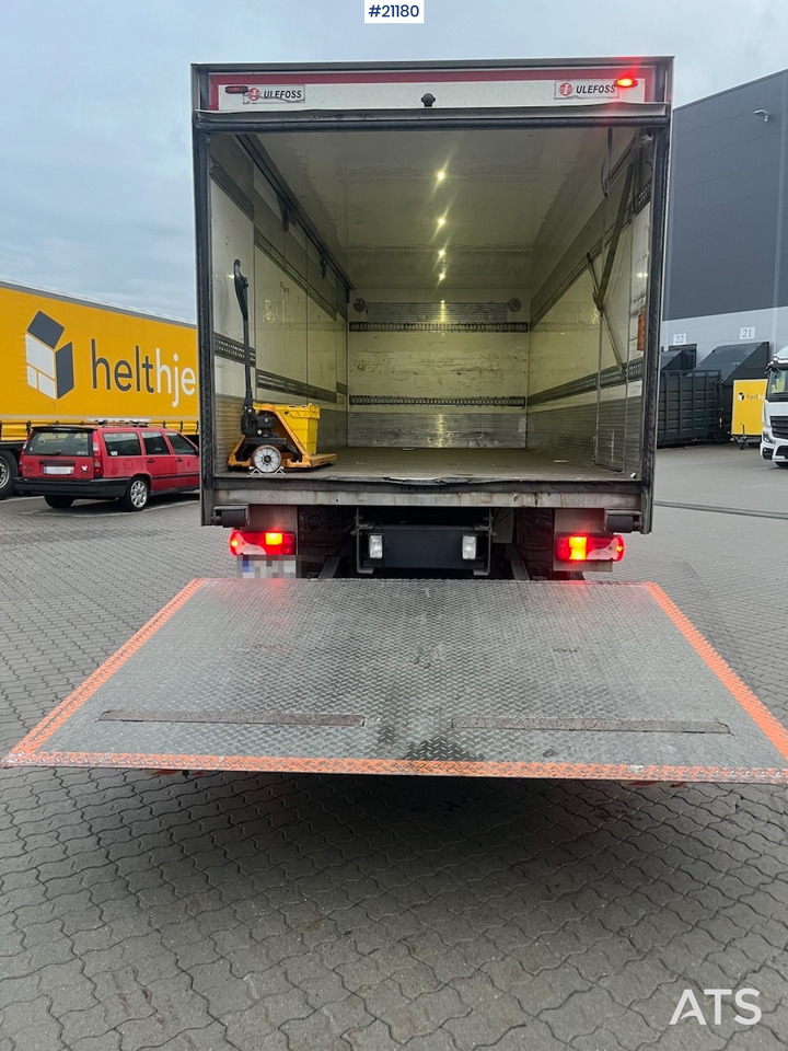 Scania P250 - Грузовик с закрытым кузовом: фото 4 Scania P250 - Грузовик с закрытым кузовом: фото 4