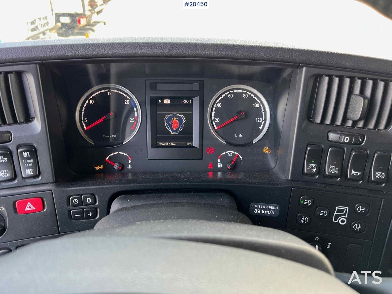 Грузовик с закрытым кузовом Scania P280: фото 19