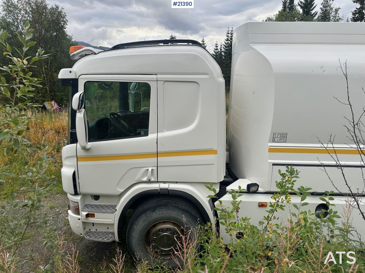 Scania R380 6x2 tankbil m/ eurotank påbygg - Грузовик-цистерна: фото 3 Scania R380 6x2 tankbil m/ eurotank påbygg - Грузовик-цистерна: фото 3