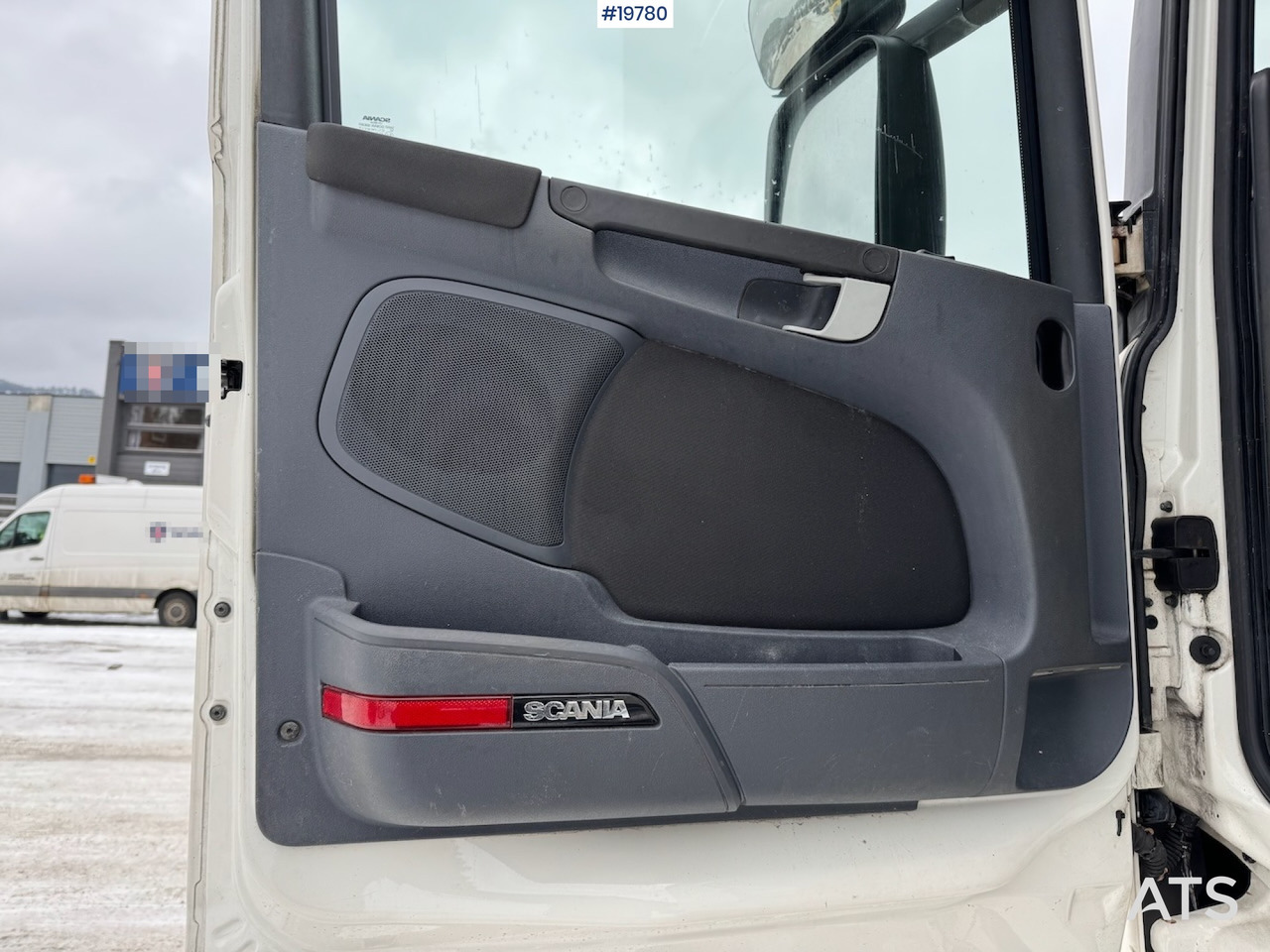 Scania R560 - Грузовик с закрытым кузовом: фото 4 Scania R560 - Грузовик с закрытым кузовом: фото 4
