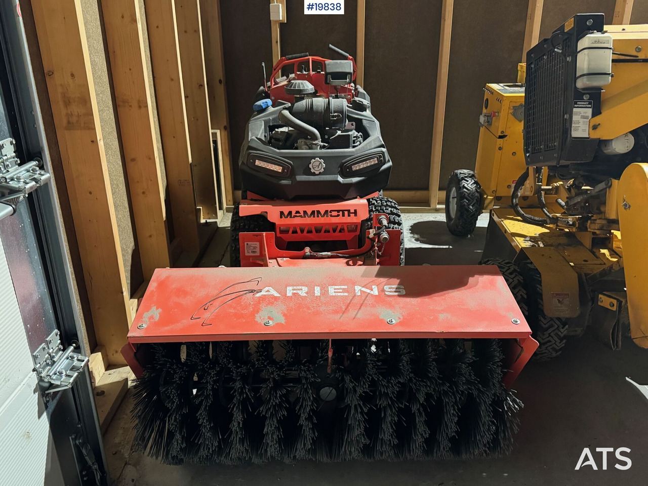 Mammoth 850 - Строительная техника: фото 2 Mammoth 850 - Строительная техника: фото 2