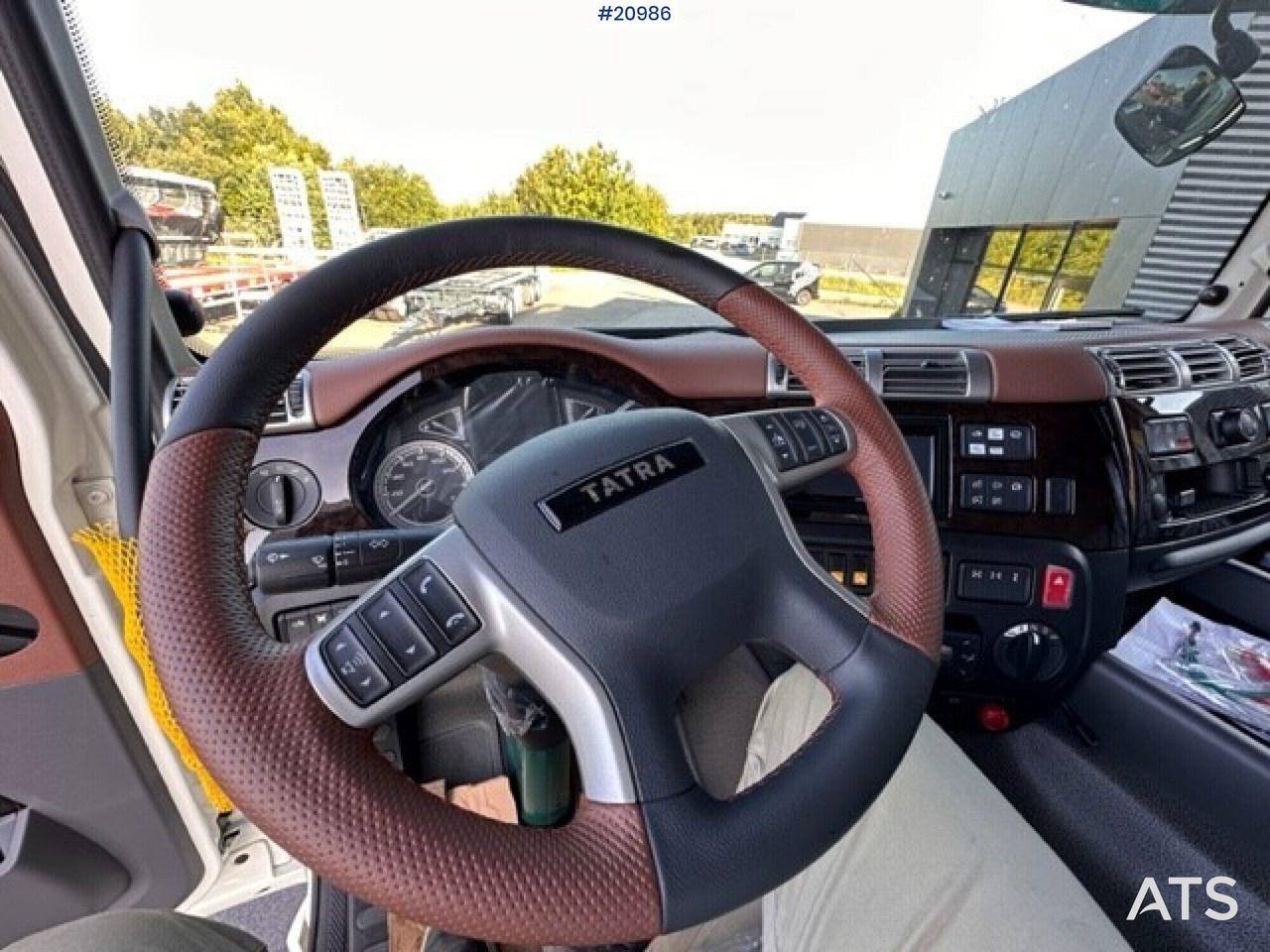 Самосвал Tatra 8P6R43: фото 13