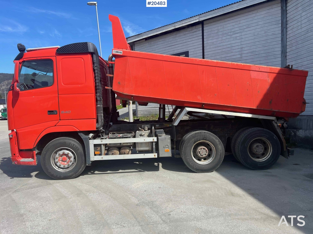 Самосвал Volvo FH13 540: фото 16
