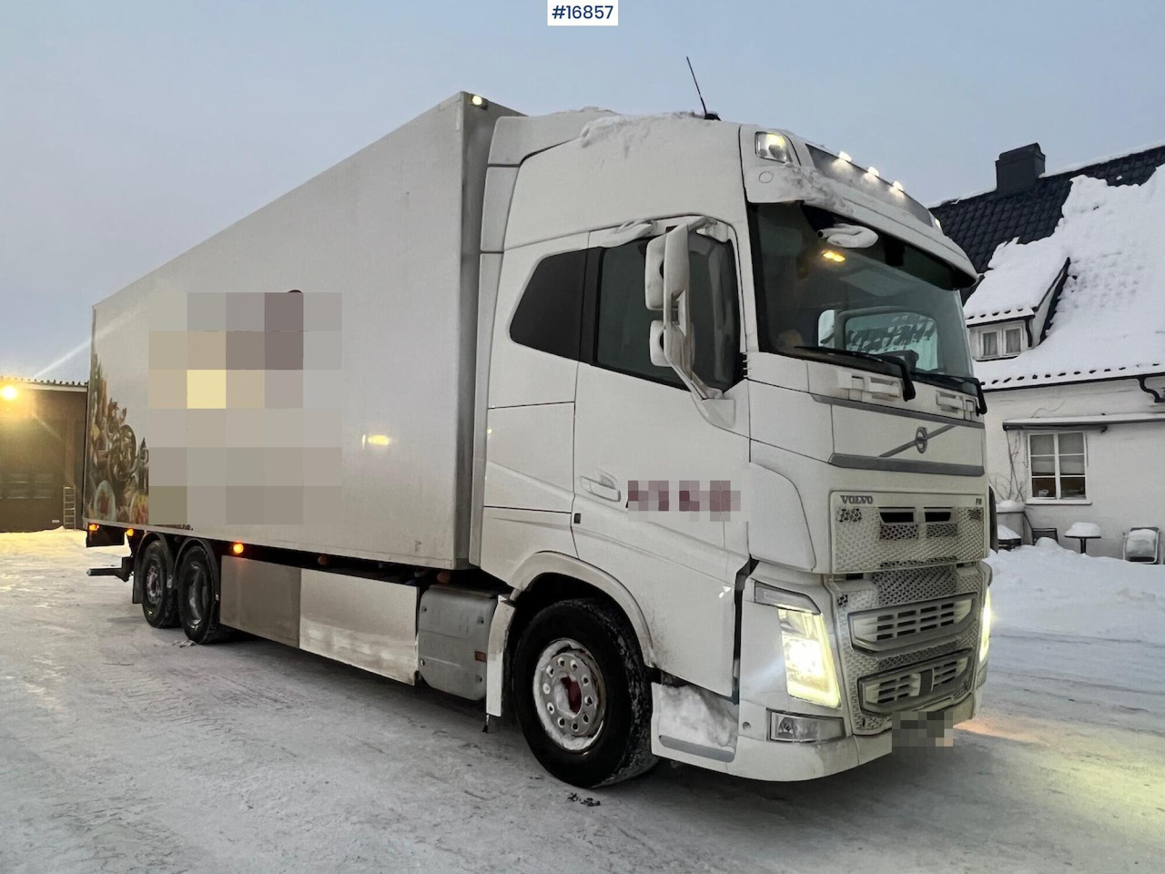 Volvo FH540 - Грузовик с закрытым кузовом: фото 2 Volvo FH540 - Грузовик с закрытым кузовом: фото 2
