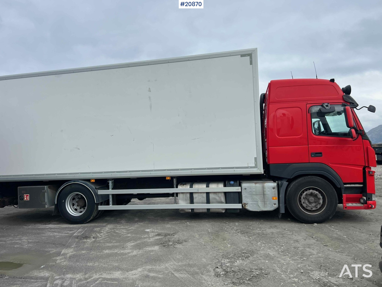 Грузовик с закрытым кузовом Volvo FM 330: фото 7 Грузовик с закрытым кузовом Volvo FM 330: фото 7