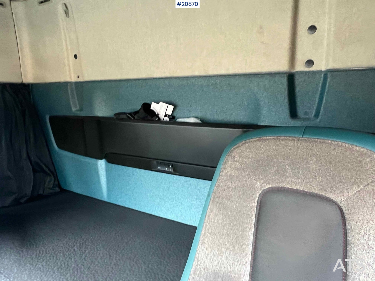 Грузовик с закрытым кузовом Volvo FM 330: фото 33 Грузовик с закрытым кузовом Volvo FM 330: фото 33