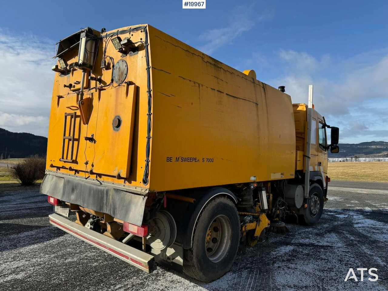 Volvo FM9 - Подметально-уборочная машина: фото 5 Volvo FM9 - Подметально-уборочная машина: фото 5