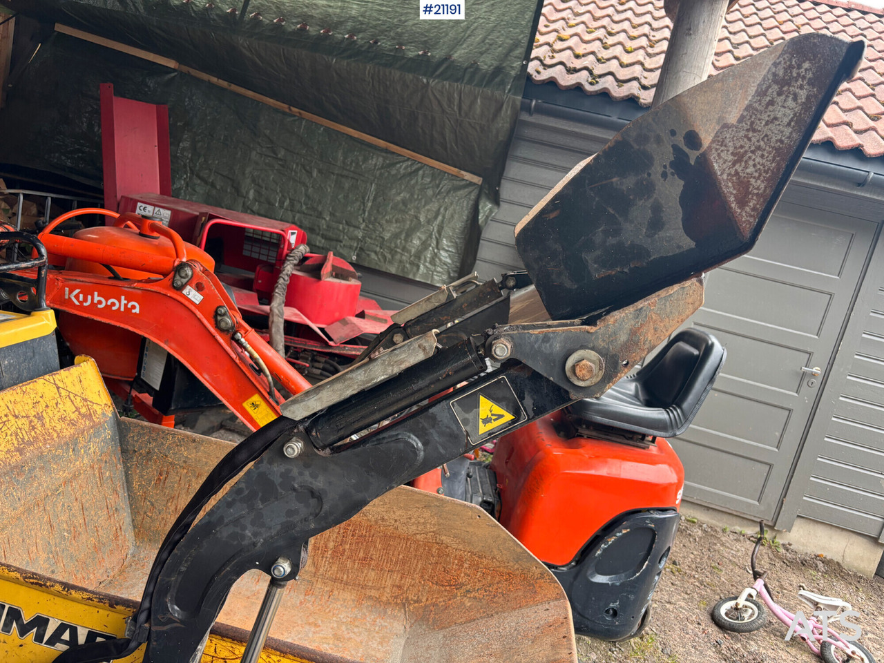 Yanmar C08 - Гусеничный самосвал: фото 4 Yanmar C08 - Гусеничный самосвал: фото 4