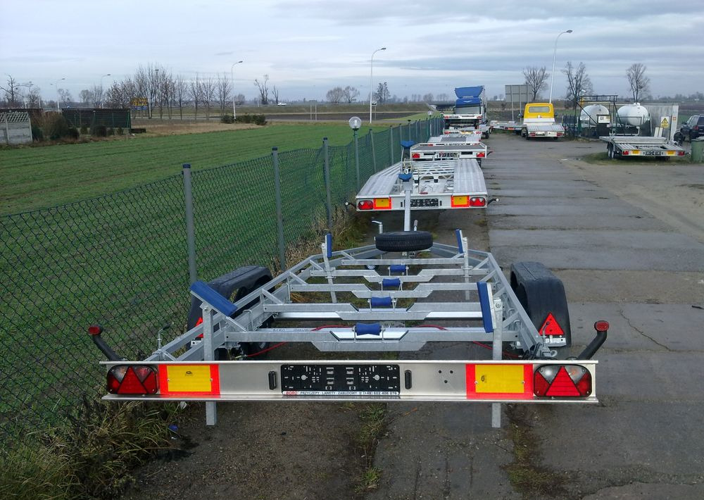 Boro PRZYCZEPA POD ŁÓDŹ! 7,30M! - Лодочный прицеп: фото 3 Boro PRZYCZEPA POD ŁÓDŹ! 7,30M! - Лодочный прицеп: фото 3