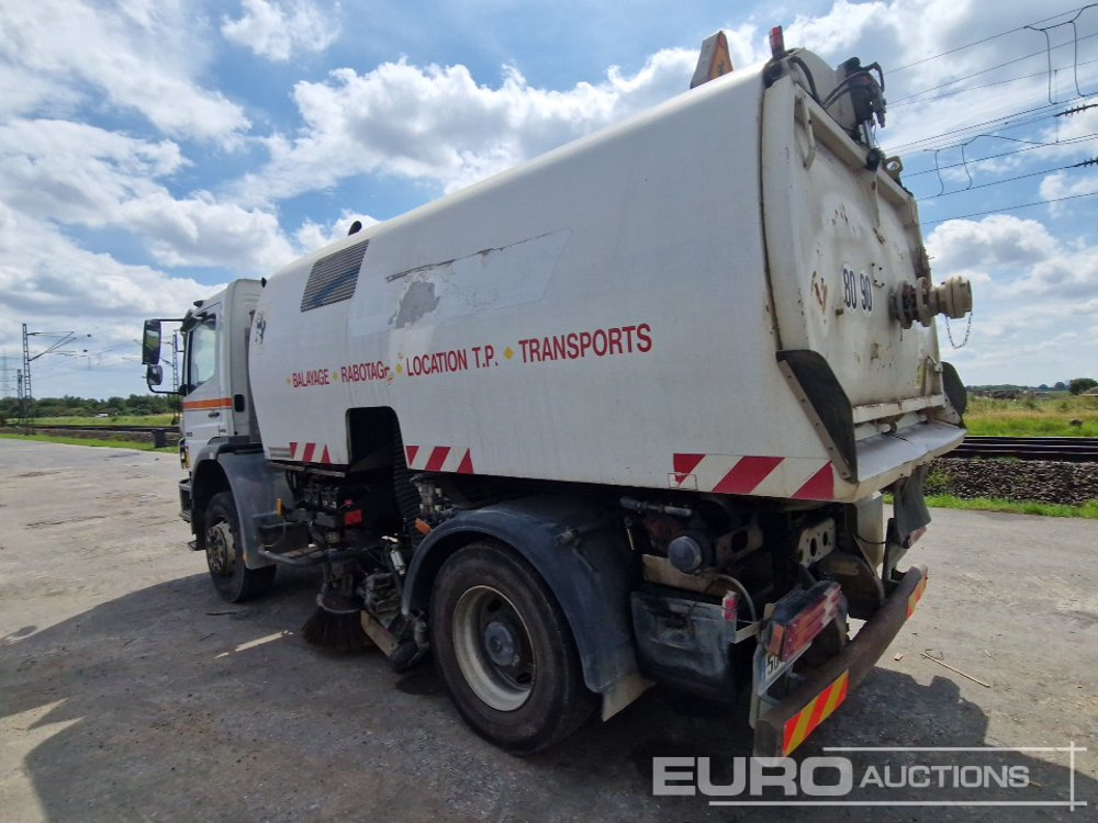 2002 Mercedes Axor 1829 - Подметально-уборочная машина: фото 3 2002 Mercedes Axor 1829 - Подметально-уборочная машина: фото 3