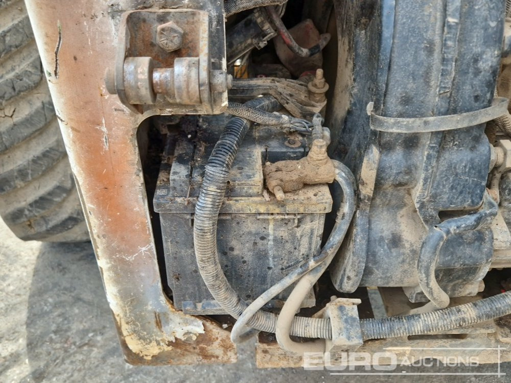 Мини-погрузчик с бортовым поворотом 2005 Bobcat T250: фото 24