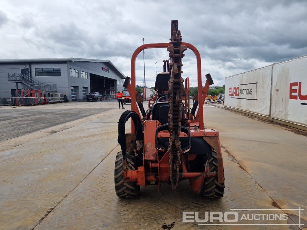 2009 Ditch Witch RT40 - Траншеекопатель: фото 4 2009 Ditch Witch RT40 - Траншеекопатель: фото 4