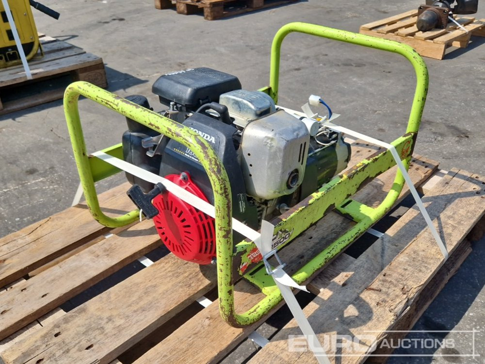 2009 Pramac PX 2500 1.79kW Generator - Электрогенератор: фото 3 2009 Pramac PX 2500 1.79kW Generator - Электрогенератор: фото 3