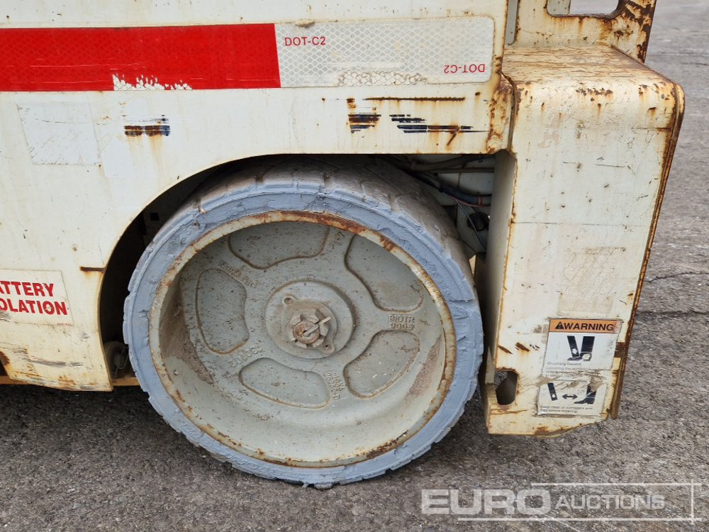 Ножничный подъемник 2013 Genie GS-3232: фото 7 Ножничный подъемник 2013 Genie GS-3232: фото 7