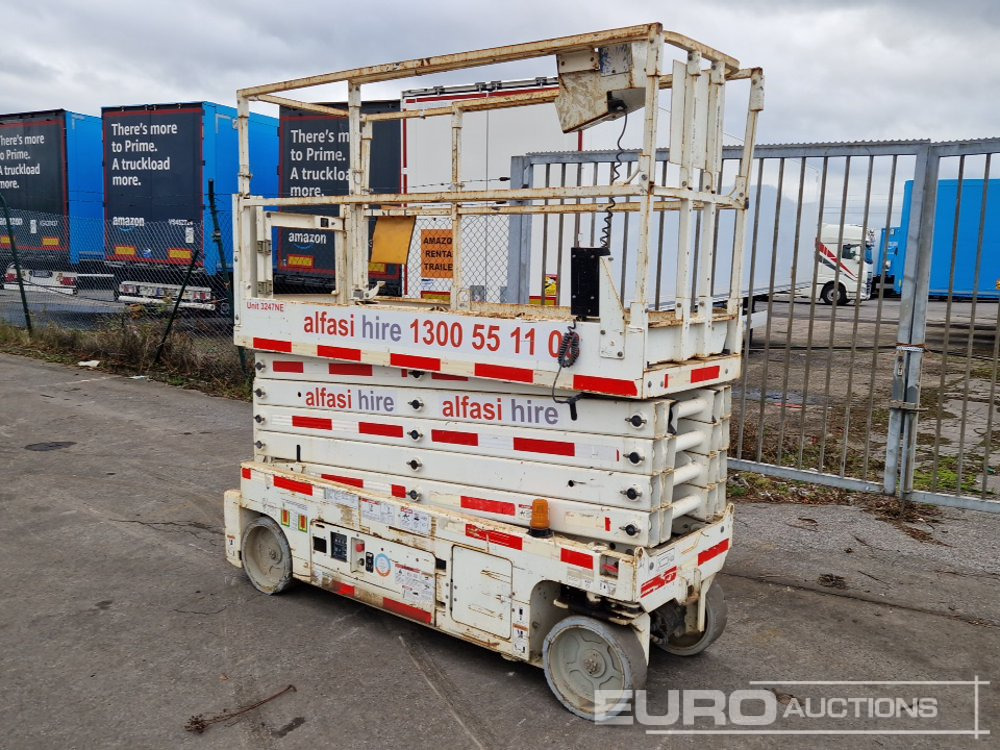 2013 Genie GS-3232 - Ножничный подъемник: фото 3 2013 Genie GS-3232 - Ножничный подъемник: фото 3