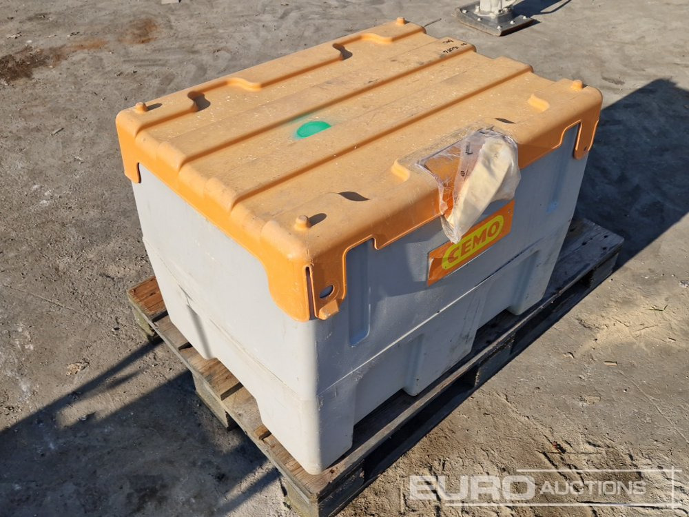 2020 200L Fuel Bowser - Резервуар для хранения: фото 3 2020 200L Fuel Bowser - Резервуар для хранения: фото 3