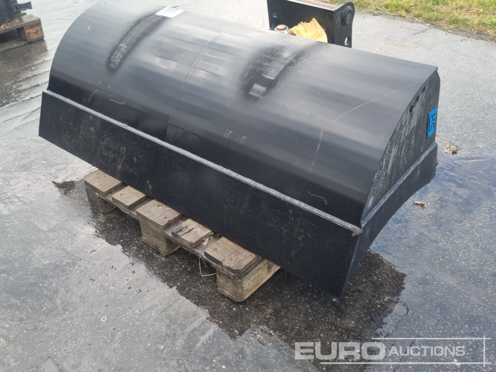 58" Tilt Ditching Bucket to suit MS10 - Ковш: фото 2 58" Tilt Ditching Bucket to suit MS10 - Ковш: фото 2