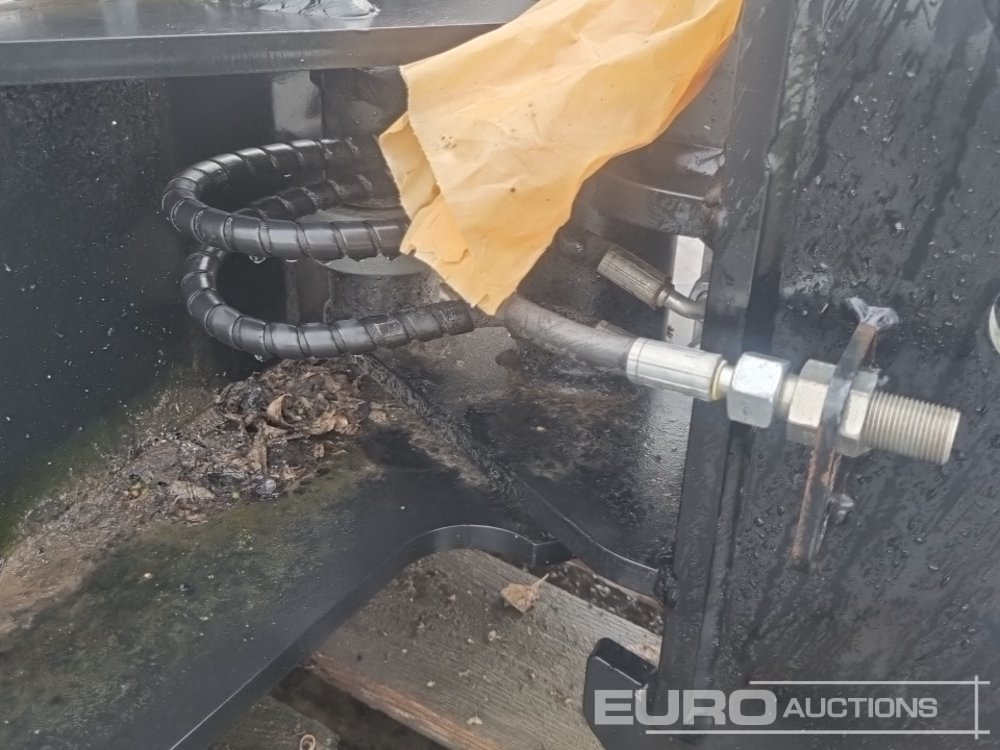 58" Tilt Ditching Bucket to suit MS10 - Ковш: фото 3 58" Tilt Ditching Bucket to suit MS10 - Ковш: фото 3