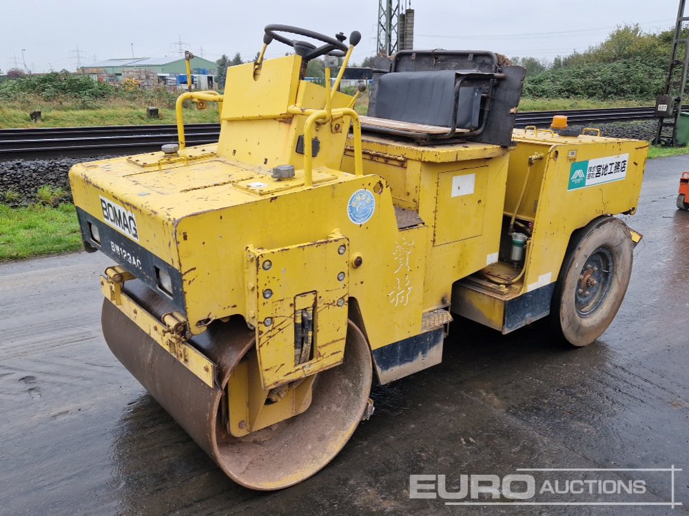 Bomag BW123AC - Каток: фото 1 Bomag BW123AC - Каток: фото 1