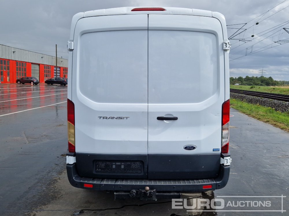 Ford Transit - Цельнометаллический фургон: фото 4 Ford Transit - Цельнометаллический фургон: фото 4