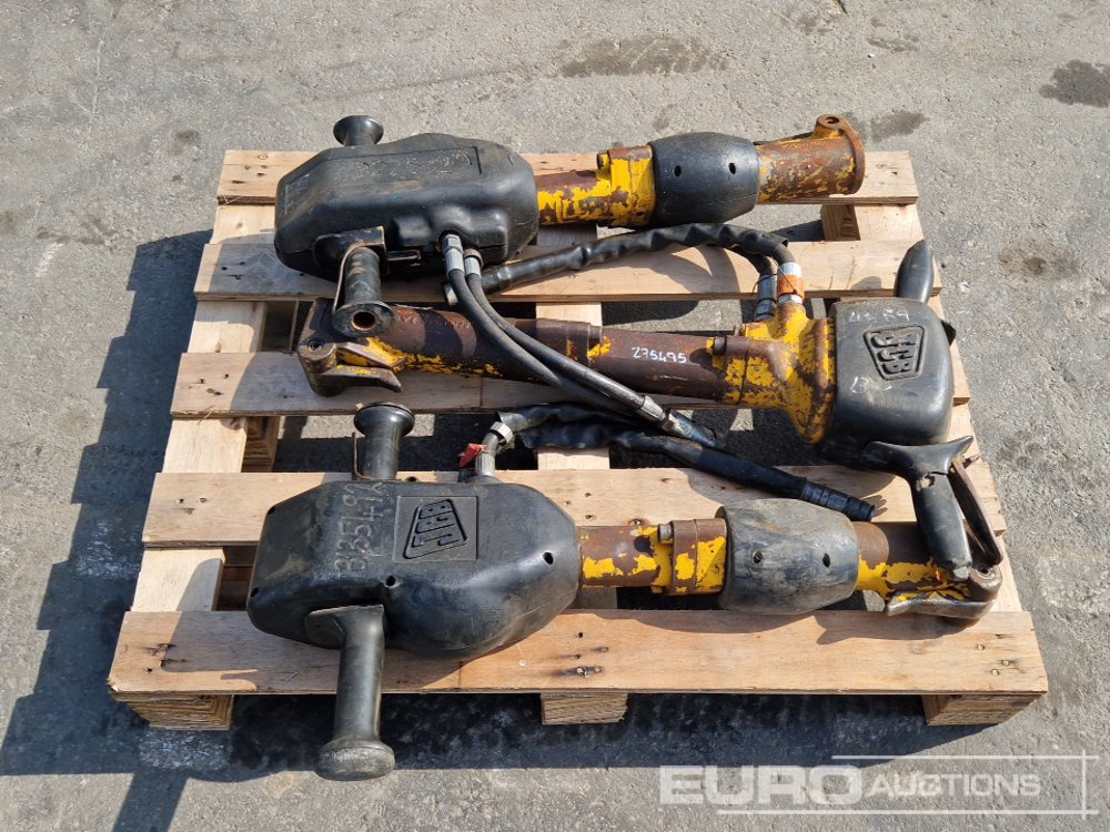 JCB Pneumatic Breaker (3 of) - Гидромолот: фото 1 JCB Pneumatic Breaker (3 of) - Гидромолот: фото 1