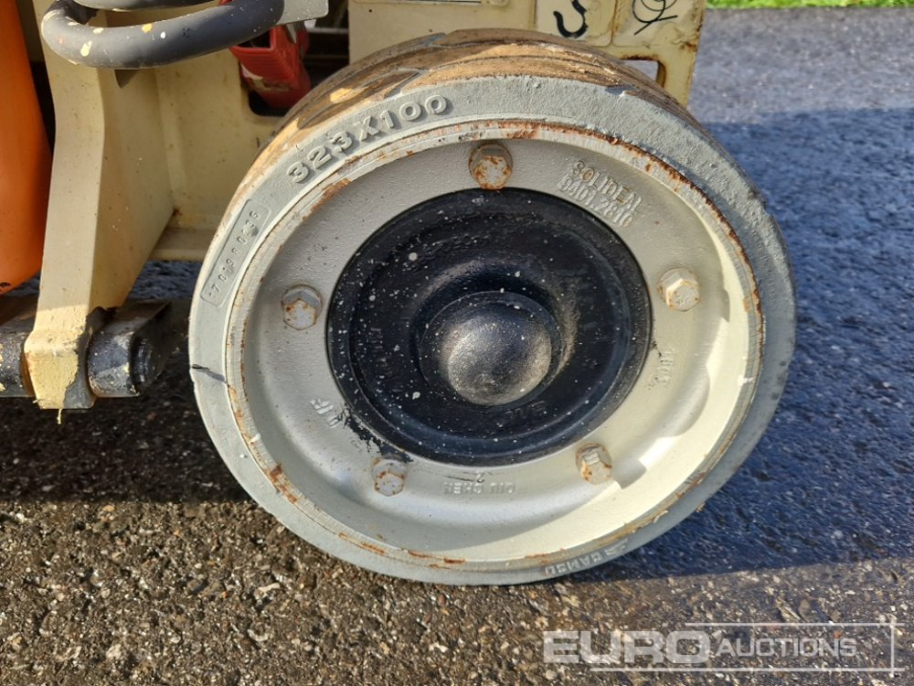 Ножничный подъемник JLG 1930ES: фото 8 Ножничный подъемник JLG 1930ES: фото 8