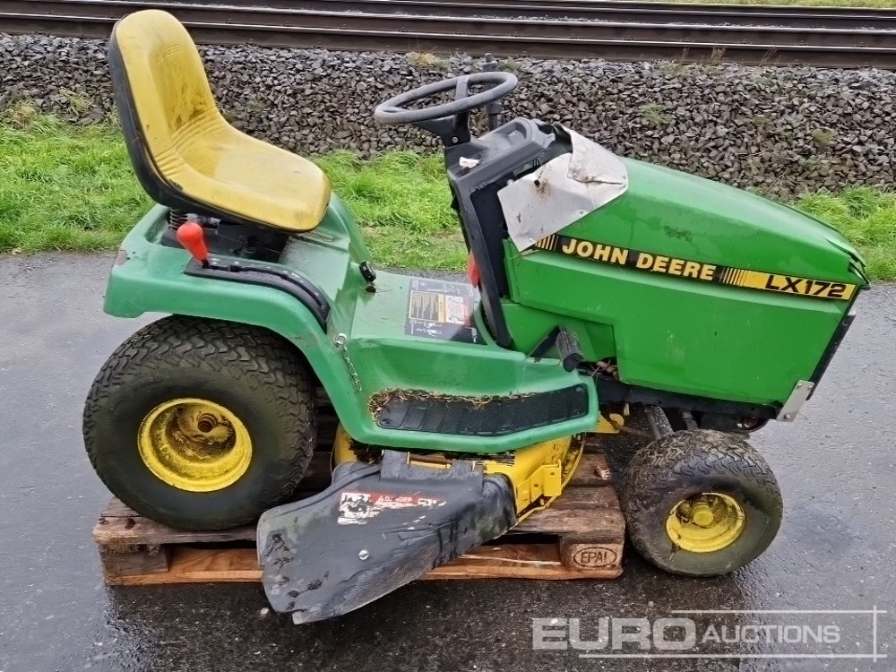 John Deere LX172 - Газонокосилка: фото 5 John Deere LX172 - Газонокосилка: фото 5