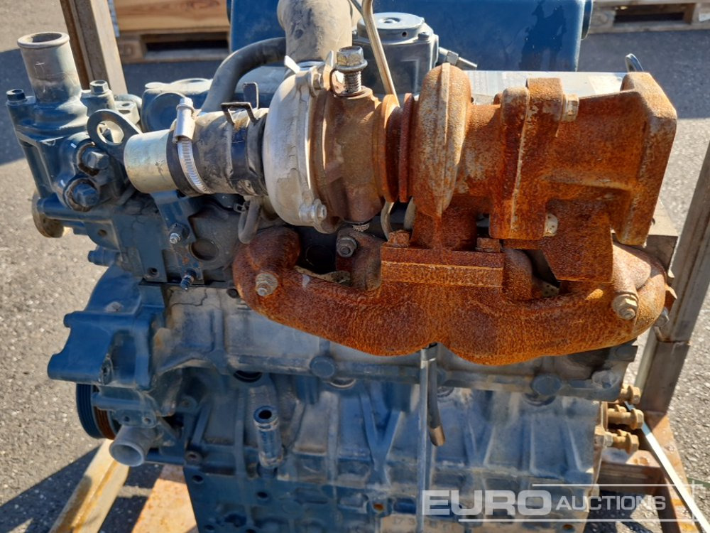 Двигатель Kubota V2403: фото 7